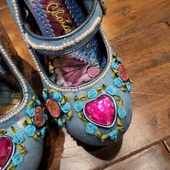 NWT Host Pick🥳 Irregular Choice Carousel 🎠 Carol Sell Glitter Snow Globe Heels - Picture 15 of 16